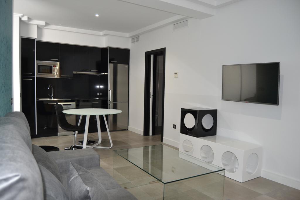 Apartamentos Las Palmeras Palma del Rio Bilik gambar