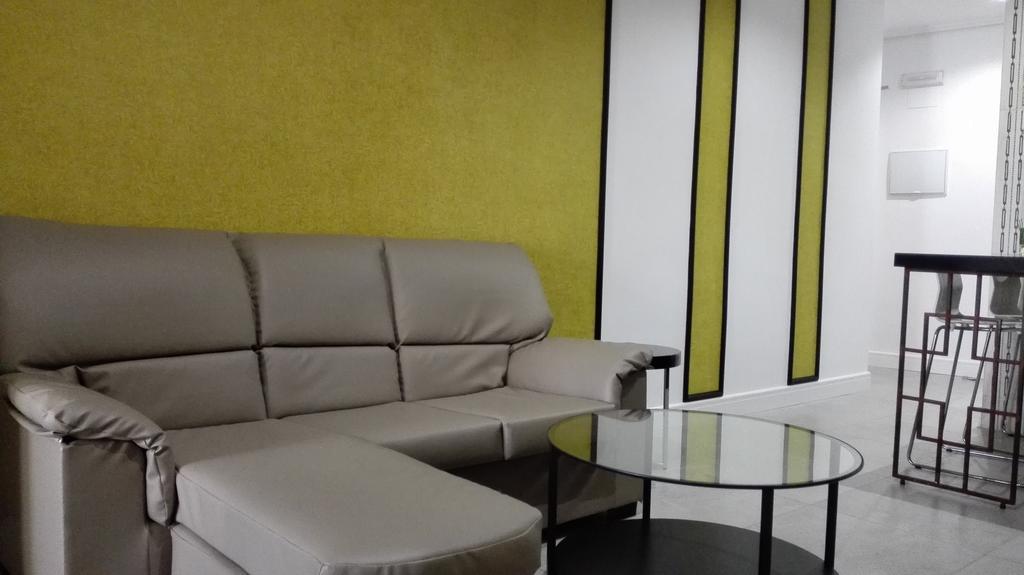 Apartamentos Las Palmeras Palma del Rio Bilik gambar