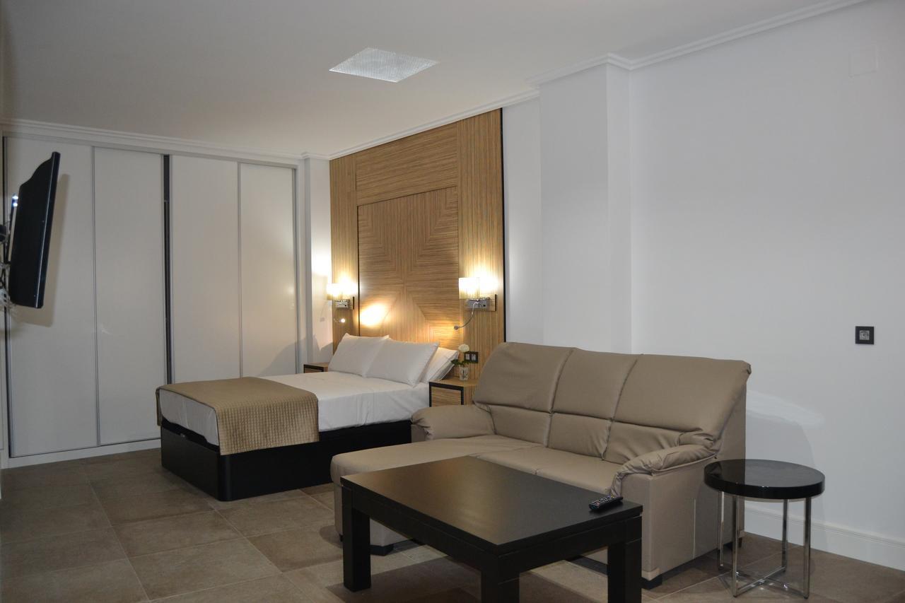 Apartamentos Las Palmeras Palma del Rio Luaran gambar