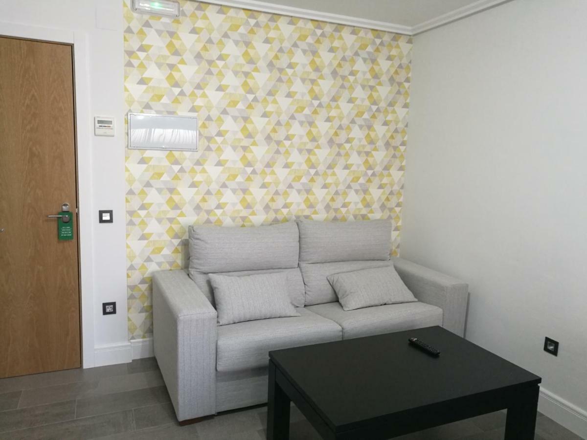 Apartamentos Las Palmeras Palma del Rio Luaran gambar